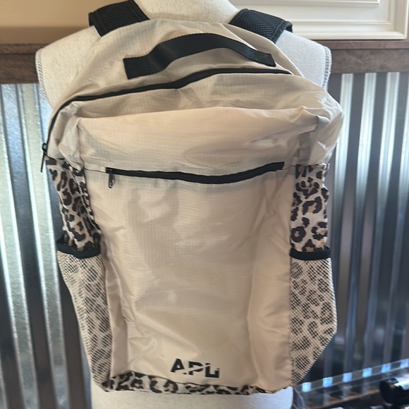 NWT APL Packable Convertible Backpack Leopard Beige Black Great for Travel - Picture 3 of 7
